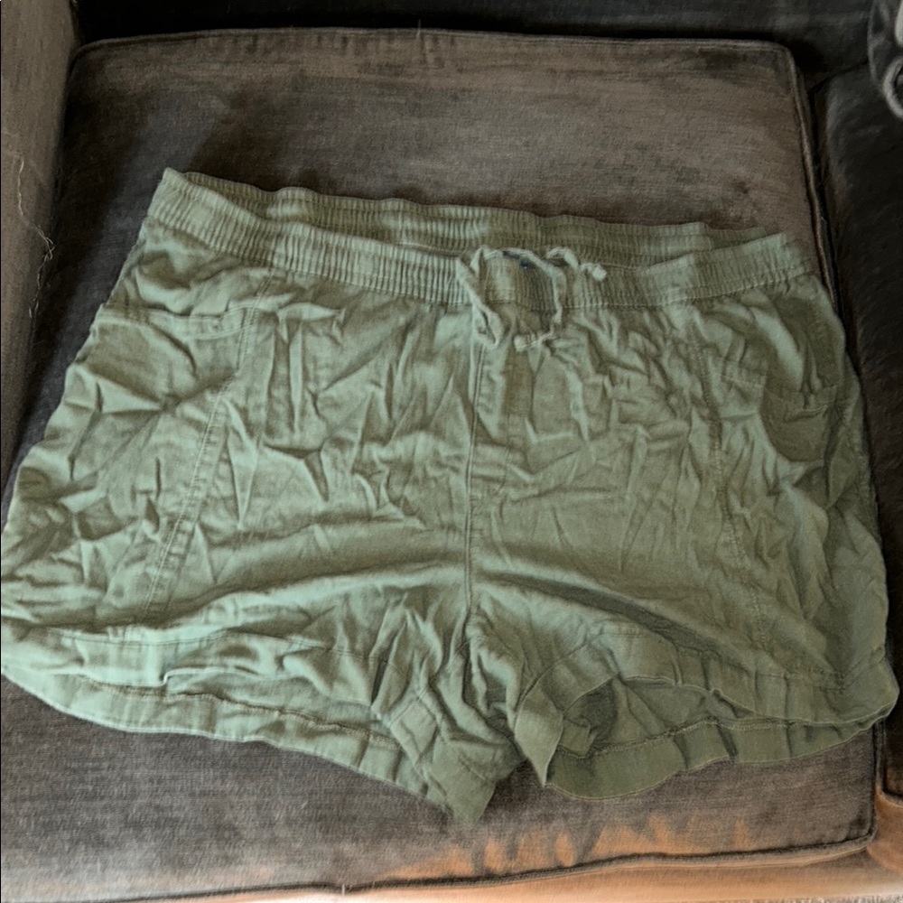 Old Navy Green Cargo Shorts Elastic Waist